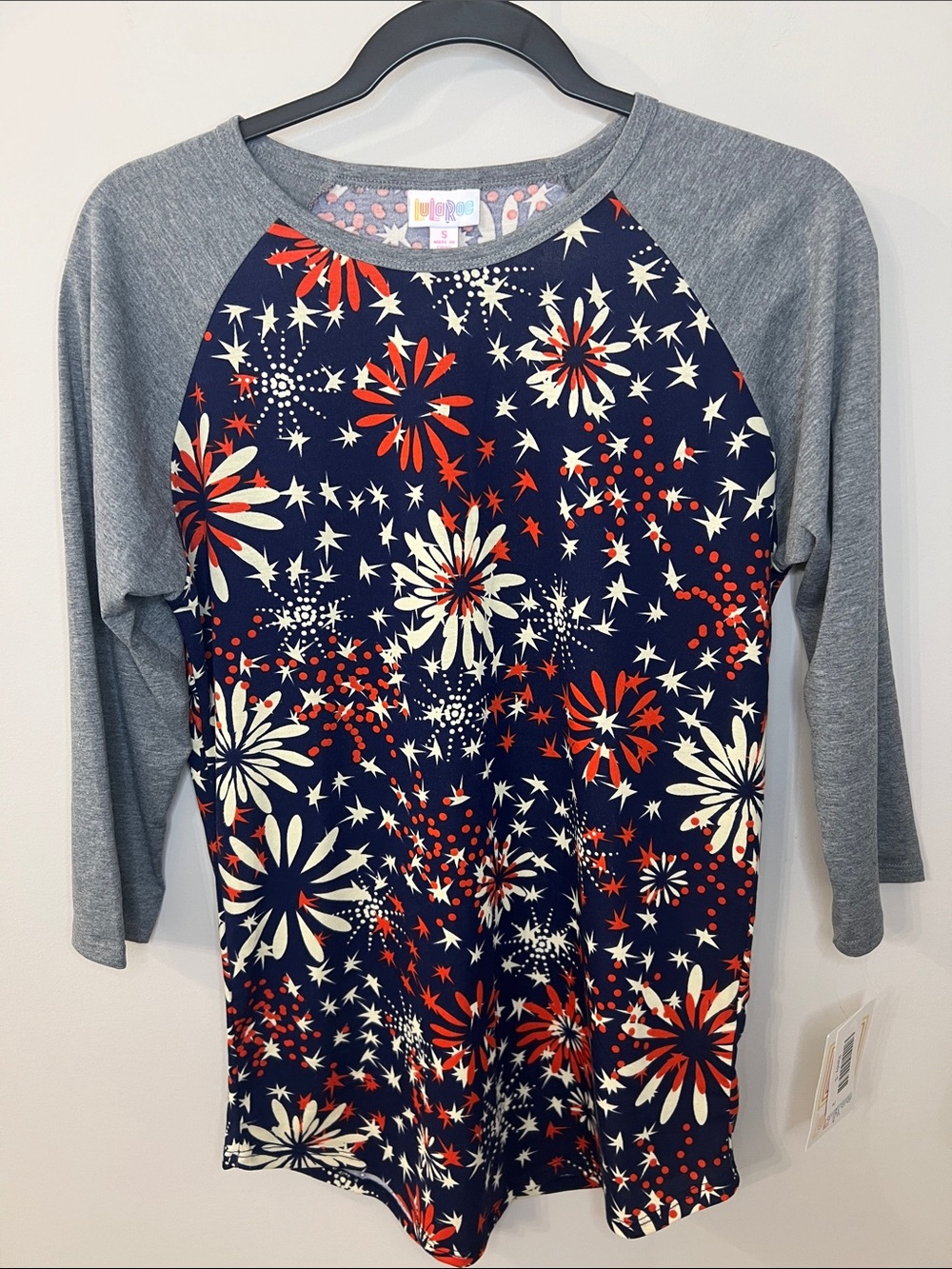 LuLaRoe Randy Navy Red Cream Starburst 3/4 Sleeve Tee